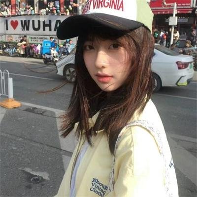 远看是蔚蓝的春天